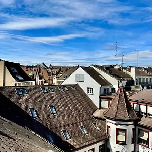  Apartment Center Rooftop With Oldtown View